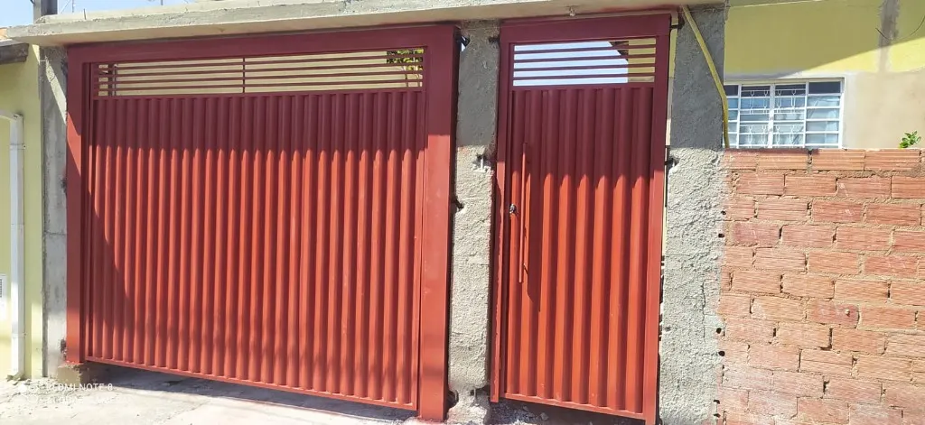 Portão e serralheria em metal — modelo 9, trabalho realizado em Botucatu