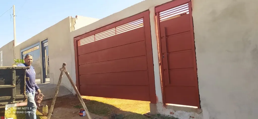 Portão e serralheria em metal — modelo 12, trabalho realizado em Botucatu