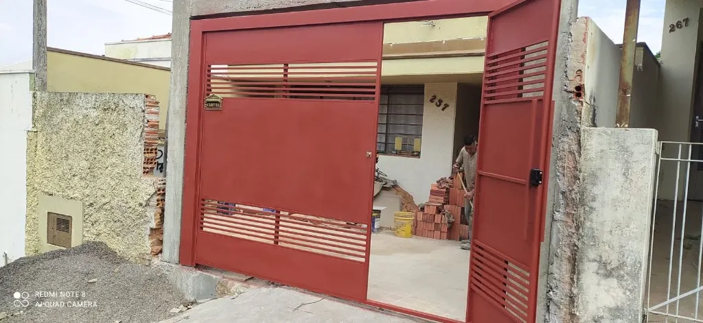Portão e serralheria em metal — modelo 23, trabalho realizado em Botucatu