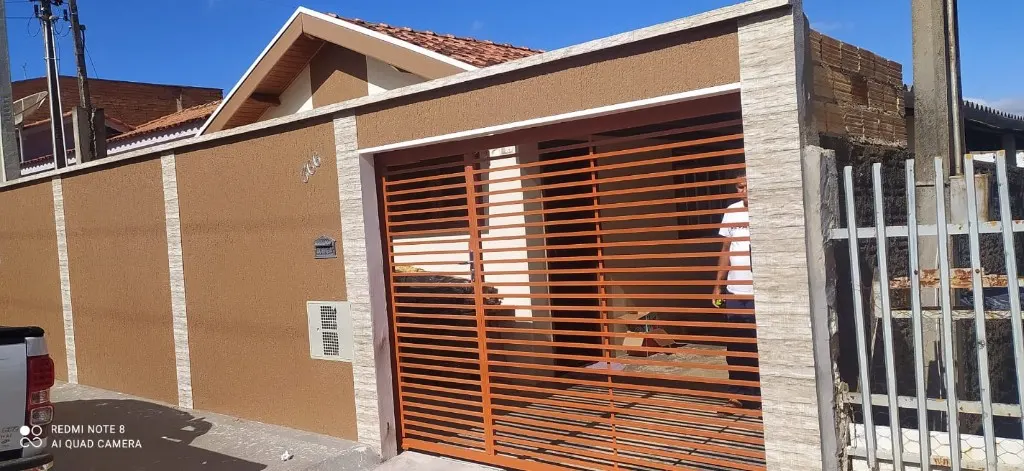 Portão e serralheria em metal — modelo 24, trabalho realizado em Botucatu